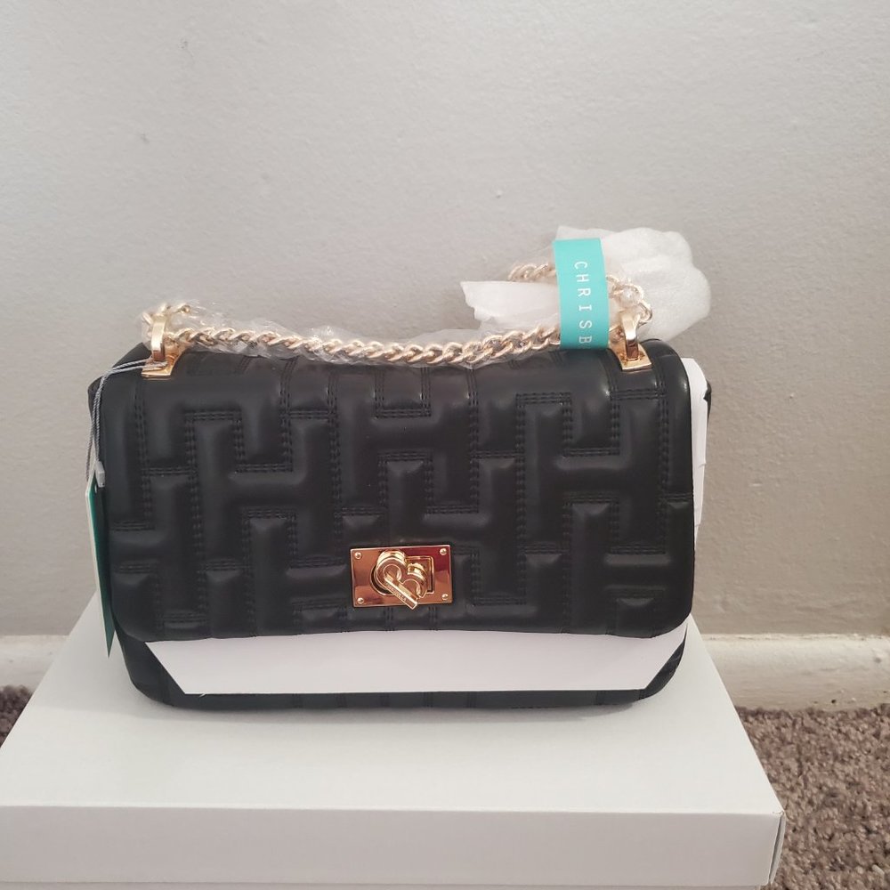 Handbags - Picture 10 of 15